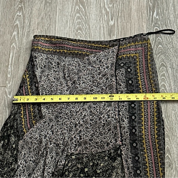 Free People Boho Gypsy Black White Asymmetrical Split Hem Sheer Maxi Skirt 4 XS - Picture 16 of 16